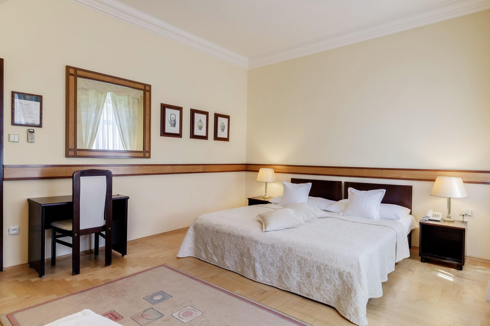 Louren Hotel Πράγα Εξωτερικό φωτογραφία