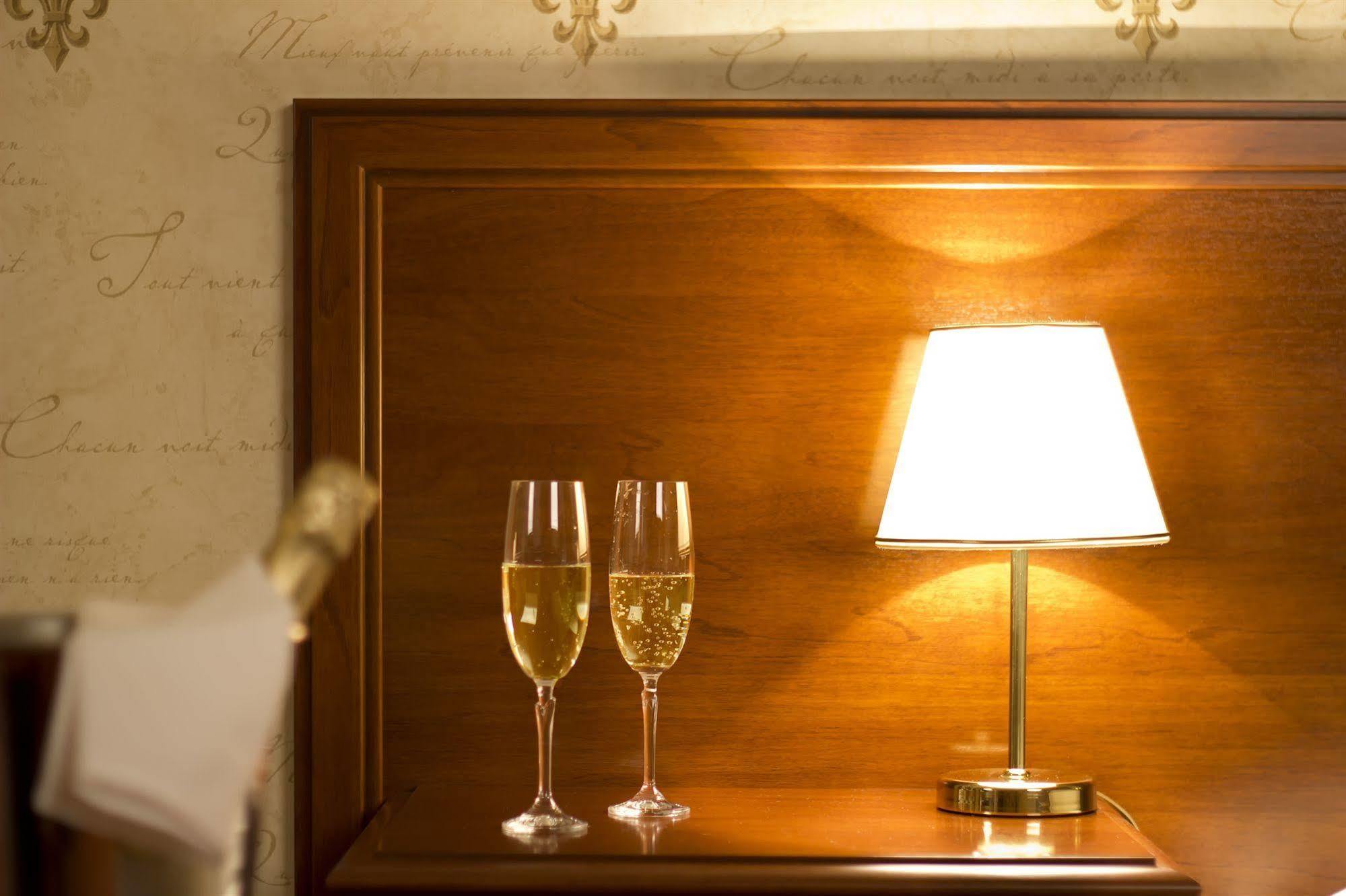 Louren Hotel Πράγα Εξωτερικό φωτογραφία