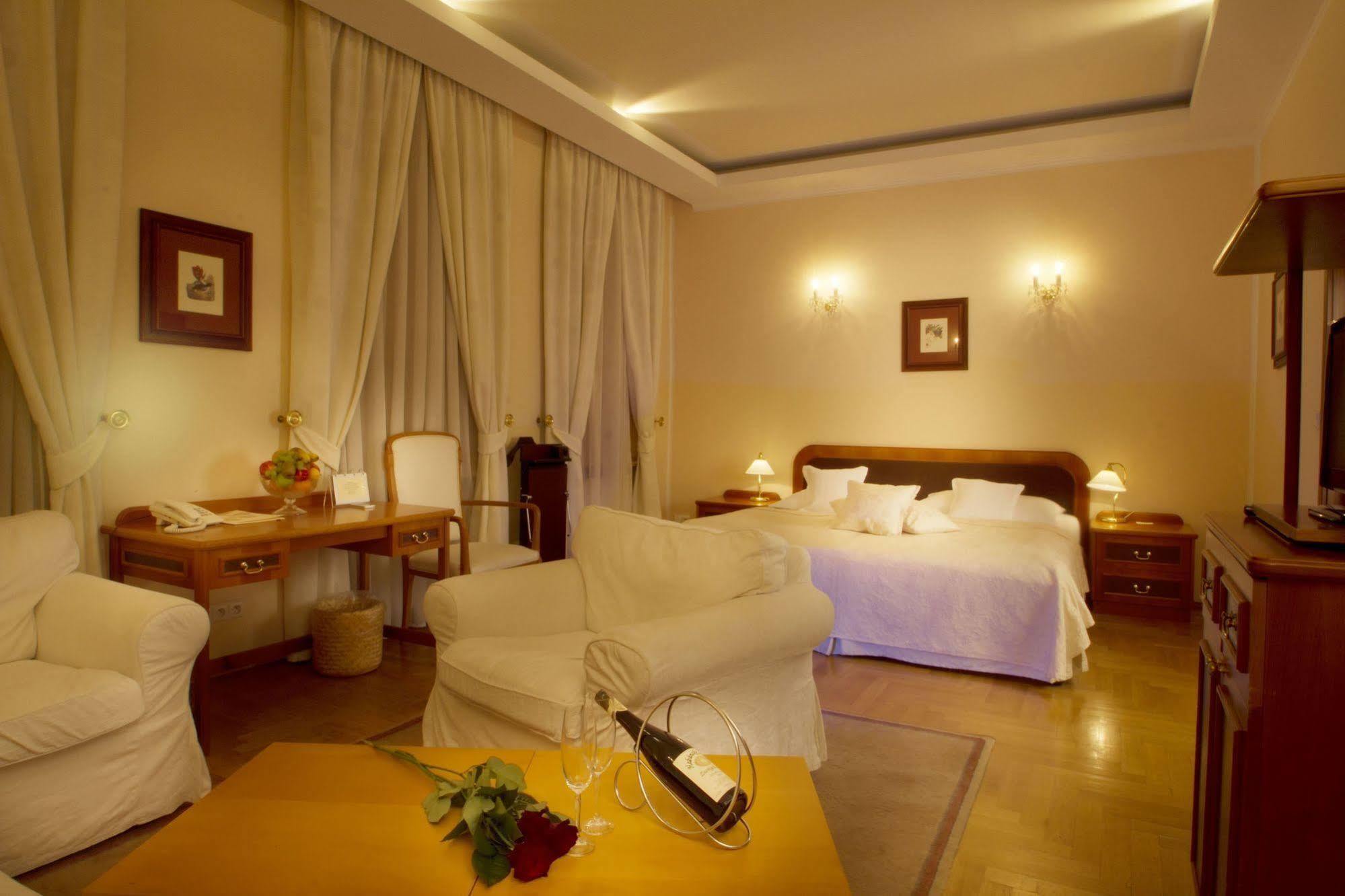 Louren Hotel Πράγα Εξωτερικό φωτογραφία