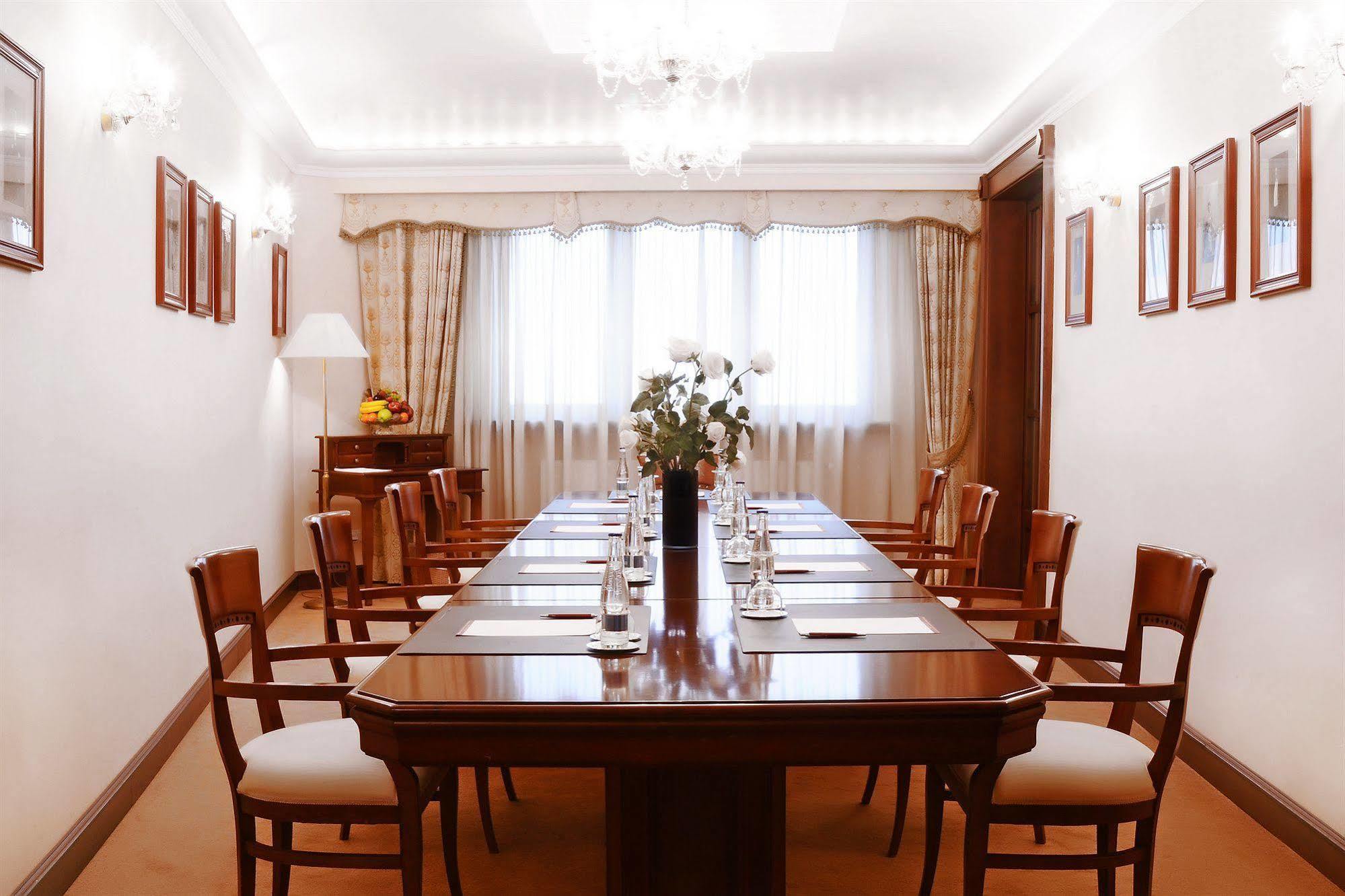 Louren Hotel Πράγα Εξωτερικό φωτογραφία
